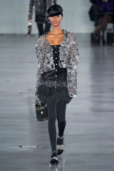 Look 3